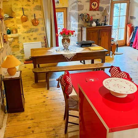 Maison De Village Au Coeur De *