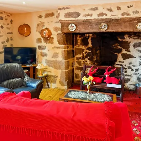 Casa de Férias Maison De Village Au Coeur De Laroquebrou