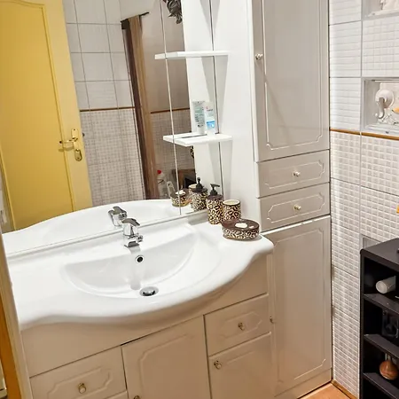 Casa de Férias Maison De Village Au Coeur De *